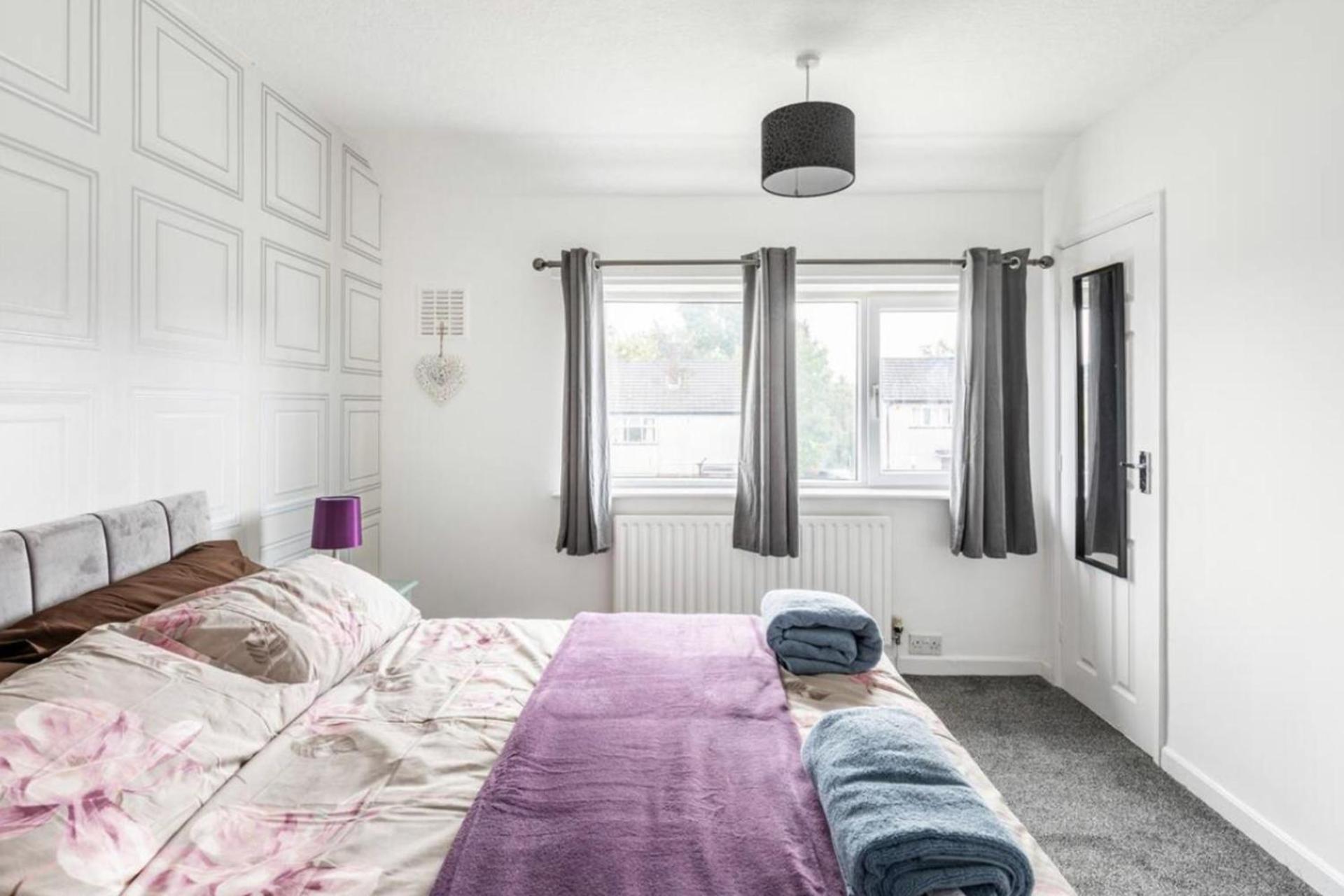 Come & Unwind In Charming 5 Bed House In Blackburn 블랙번 외부 사진
